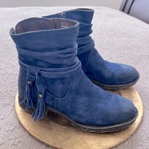 Born BrandBlue Suede Ankle Boots Size 7